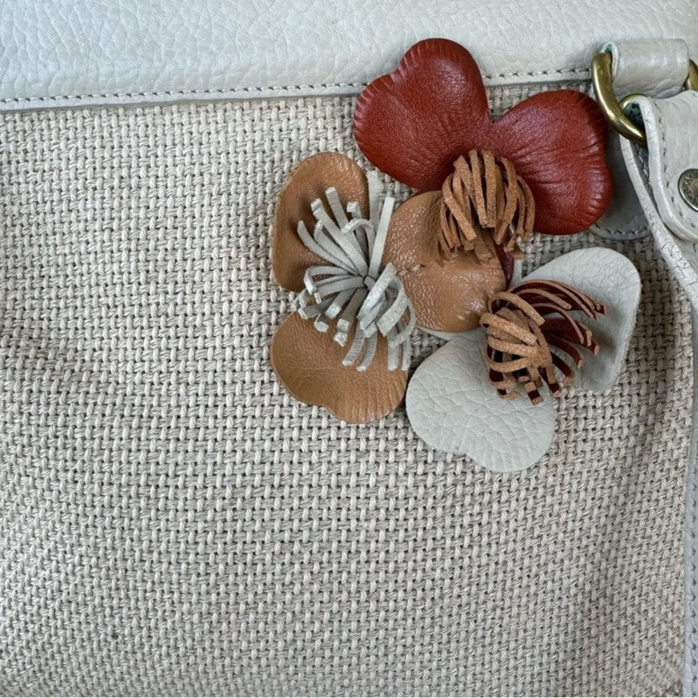 Brahmin Vintage UNIQUE Beige/Cream Miramonte Floral Canvas Crossbody Purse